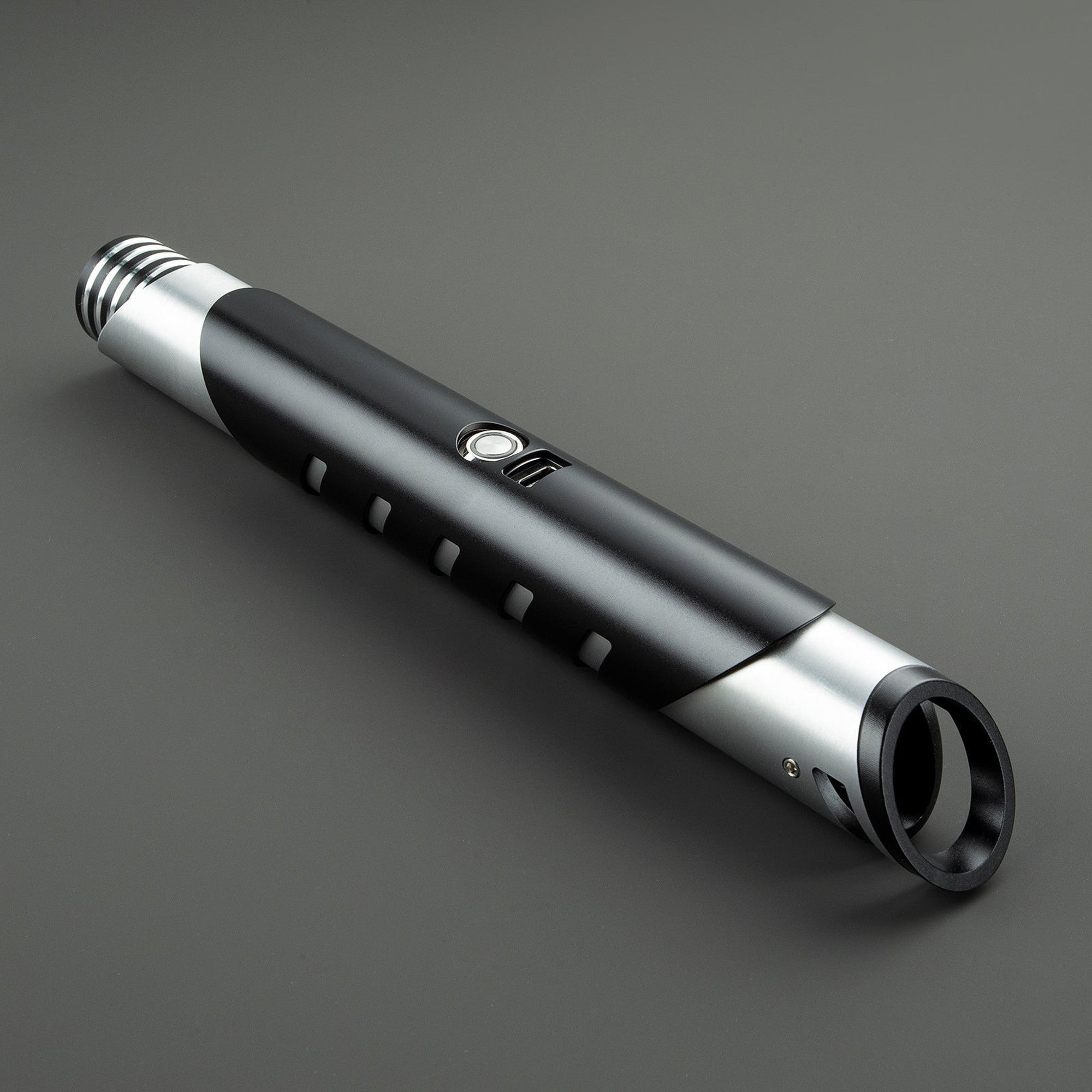Adept Battlix™ Saber