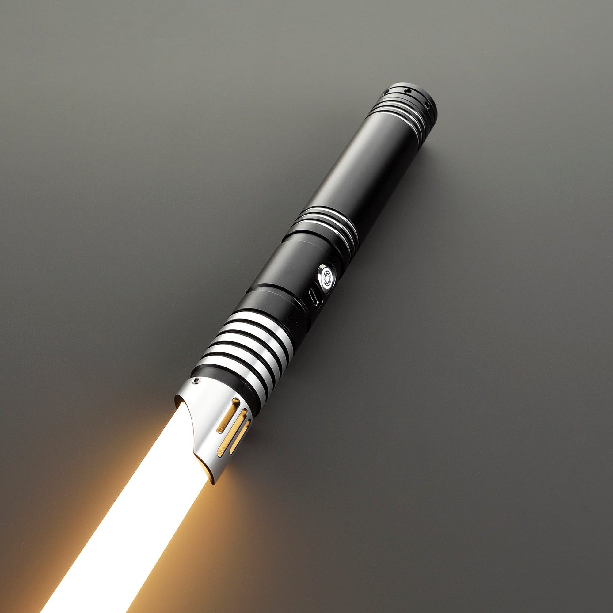 Shadow Battlix™ Saber